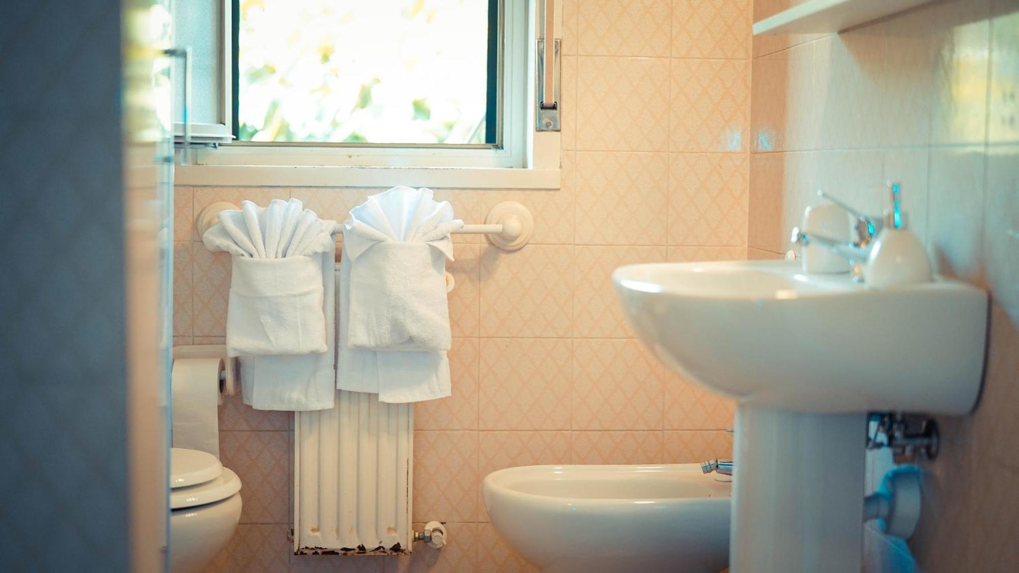 Av Apartment آتْشّي كاستيلّو المظهر الخارجي الصورة