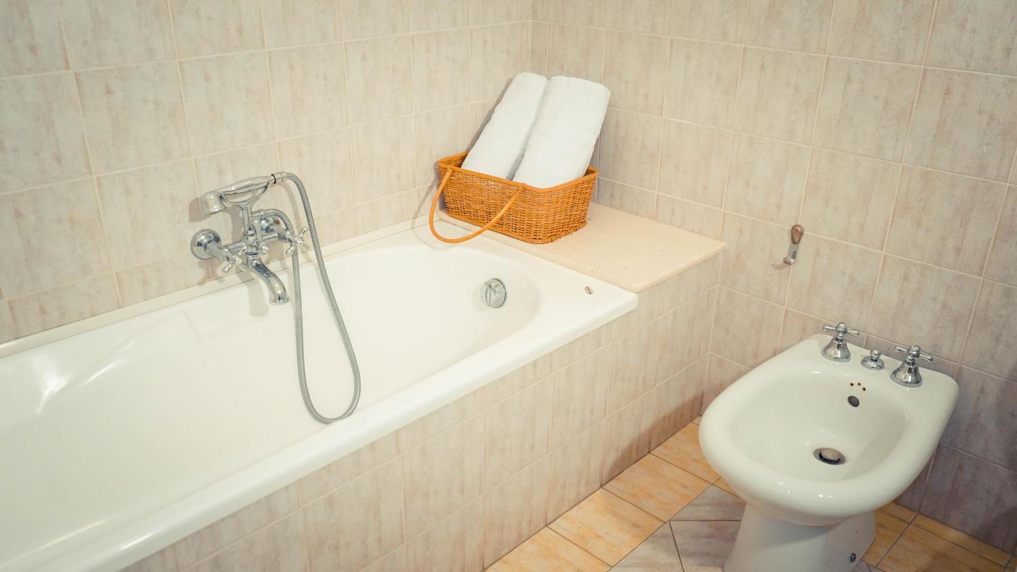 Av Apartment آتْشّي كاستيلّو المظهر الخارجي الصورة